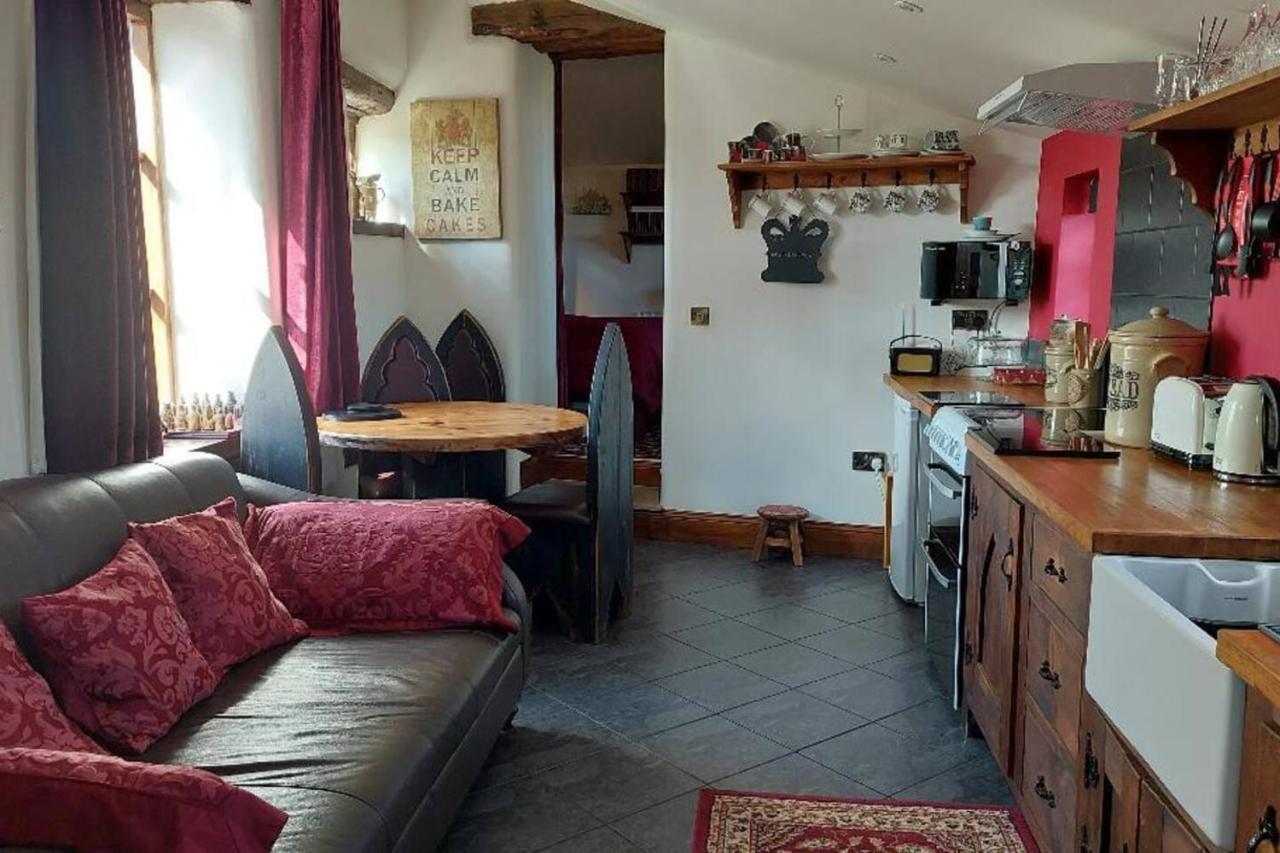 Peak District Cottage Set In 5 Acres Near Buxton Buxton  Exteriör bild