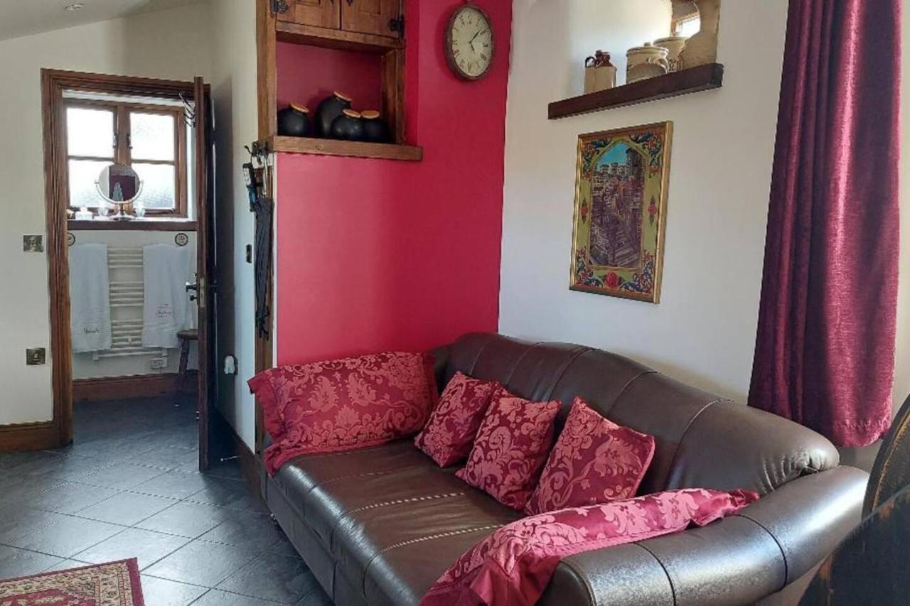 Peak District Cottage Set In 5 Acres Near Buxton Buxton  Exteriör bild